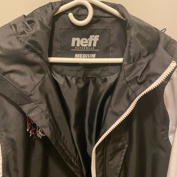 Neff Varsity Style Snowboard Jacket - Men’s Medium - Preloved - Picture 3 of 6